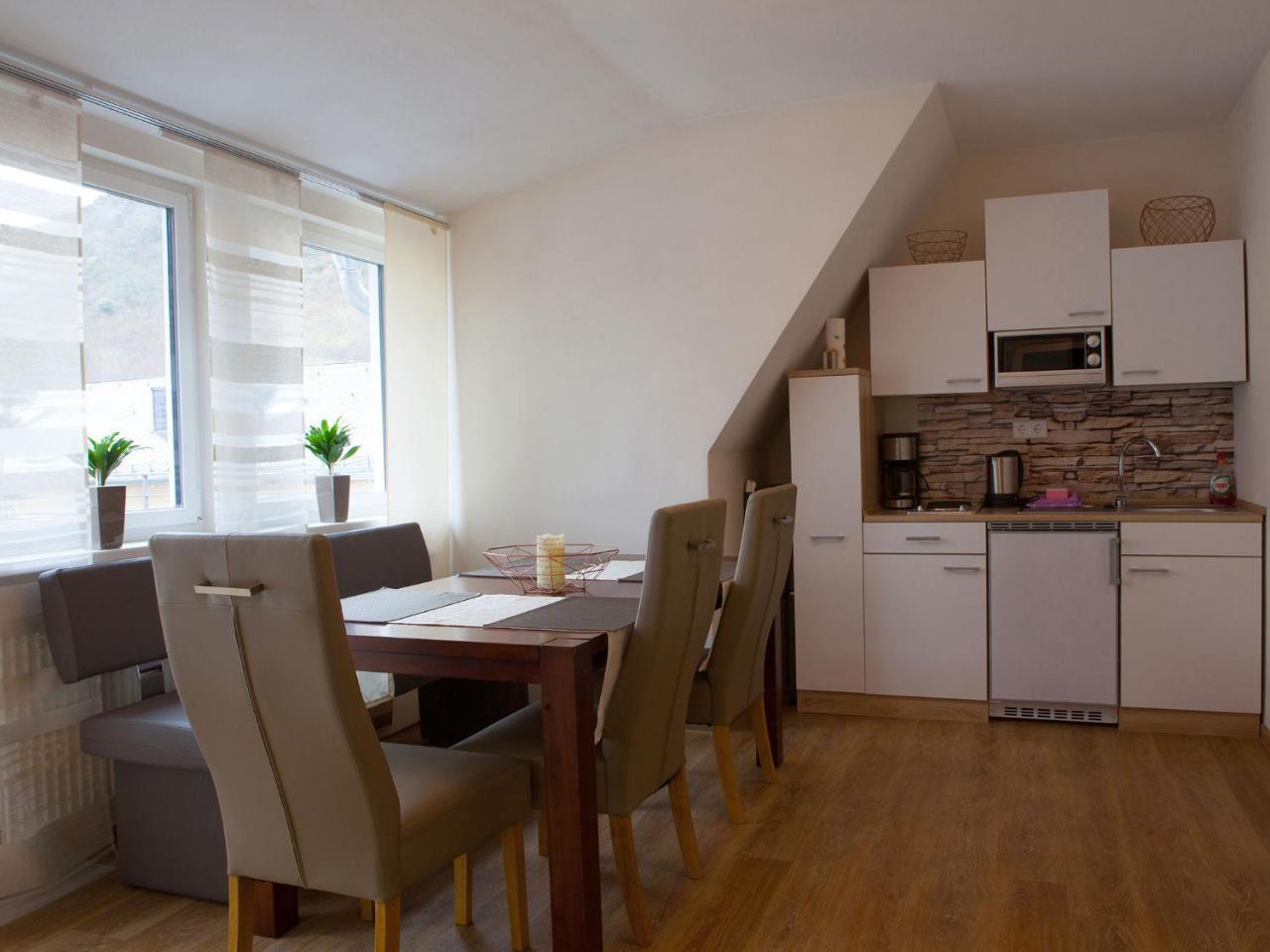 Hotel Ravene Cochem Bagian luar foto